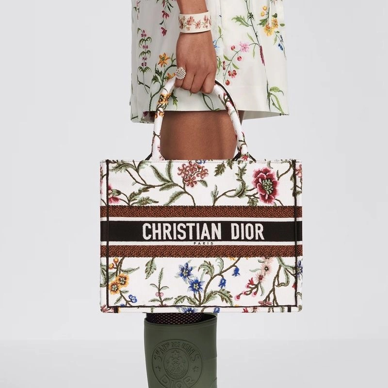 Dior Book Tote Petites Fleurs Motif Canvas White - Image 5