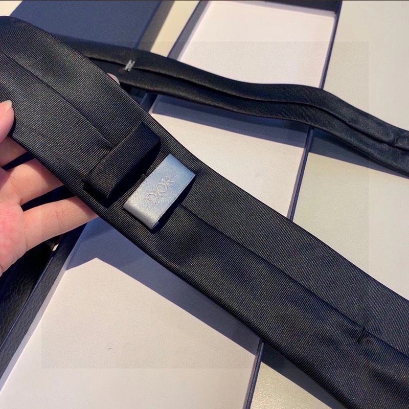 Dior Tie Kaws Bee Motif Silk Black - Image 3