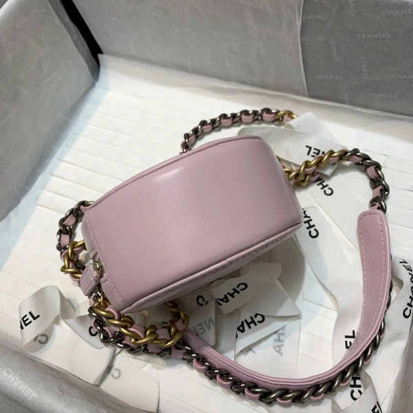 HighQuality CHANEL 19 CHANELUTCH WITH CHAIN 47 - Image 7
