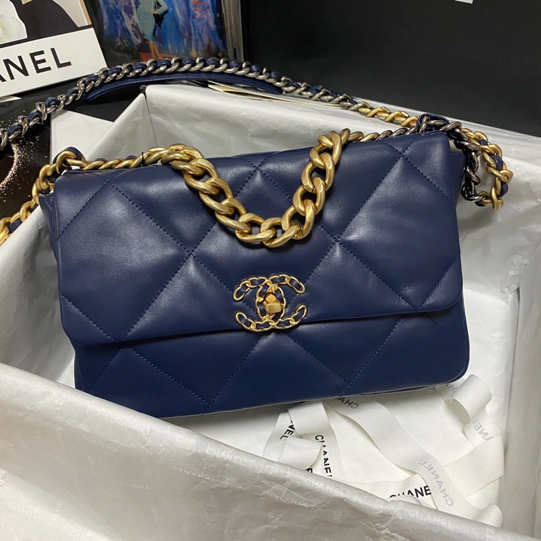 UrbanStyle CHANEL 19 FLAP BAG 39