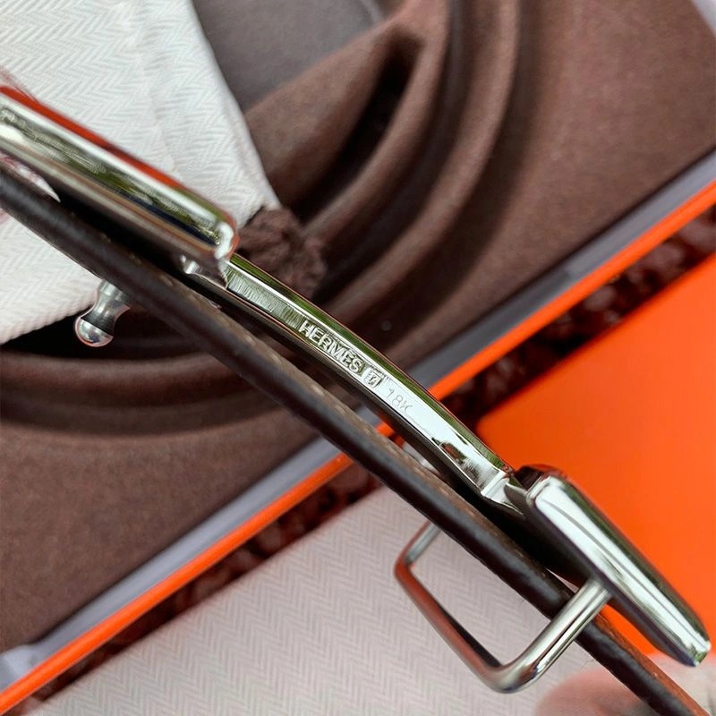 Hermes H Leather Buckle 38MM Reversible Belt Togo Leather In Grey Silver - Image 5