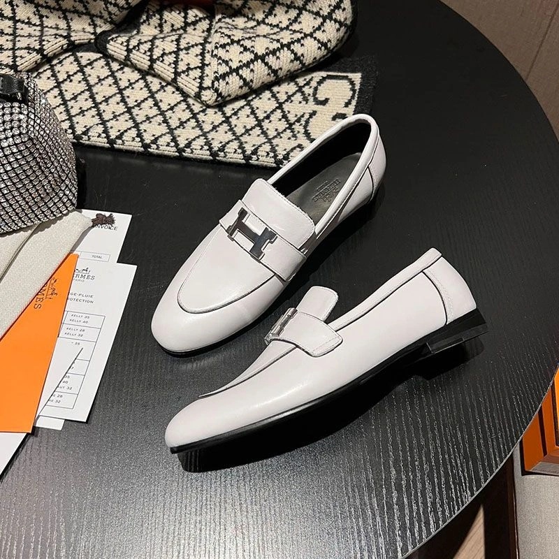 Hermes Paris Loafers Women Calfskin with H Buckle In White - Image 4