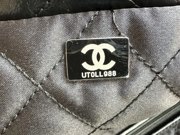 Affordable CHANEL 22 SMALL HANDBAG 1619 - Image 9