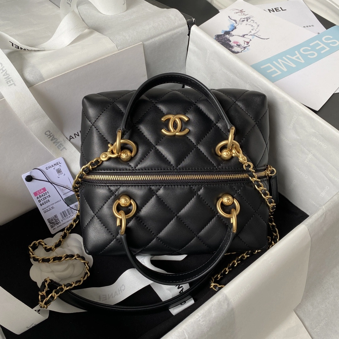 CHANEL BAG WITH TOP HANDLE ModernLook 958