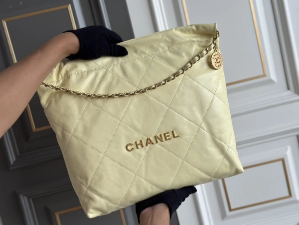 HighQuality CHANEL 22 HANDBAG 1549 - Image 5