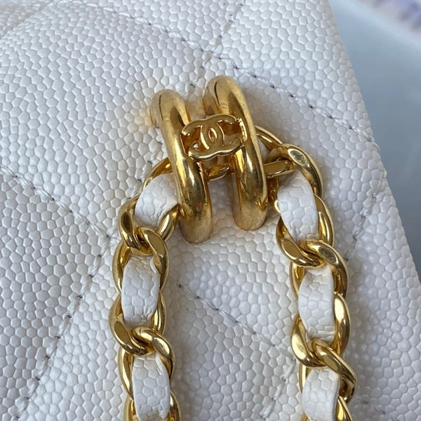 StreetReady CHANEL FLAP BAG 412 - Image 5